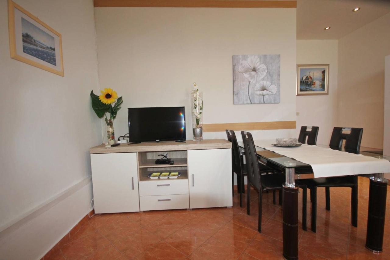 Family Apartment Mirela Borik Zadar Exterior foto